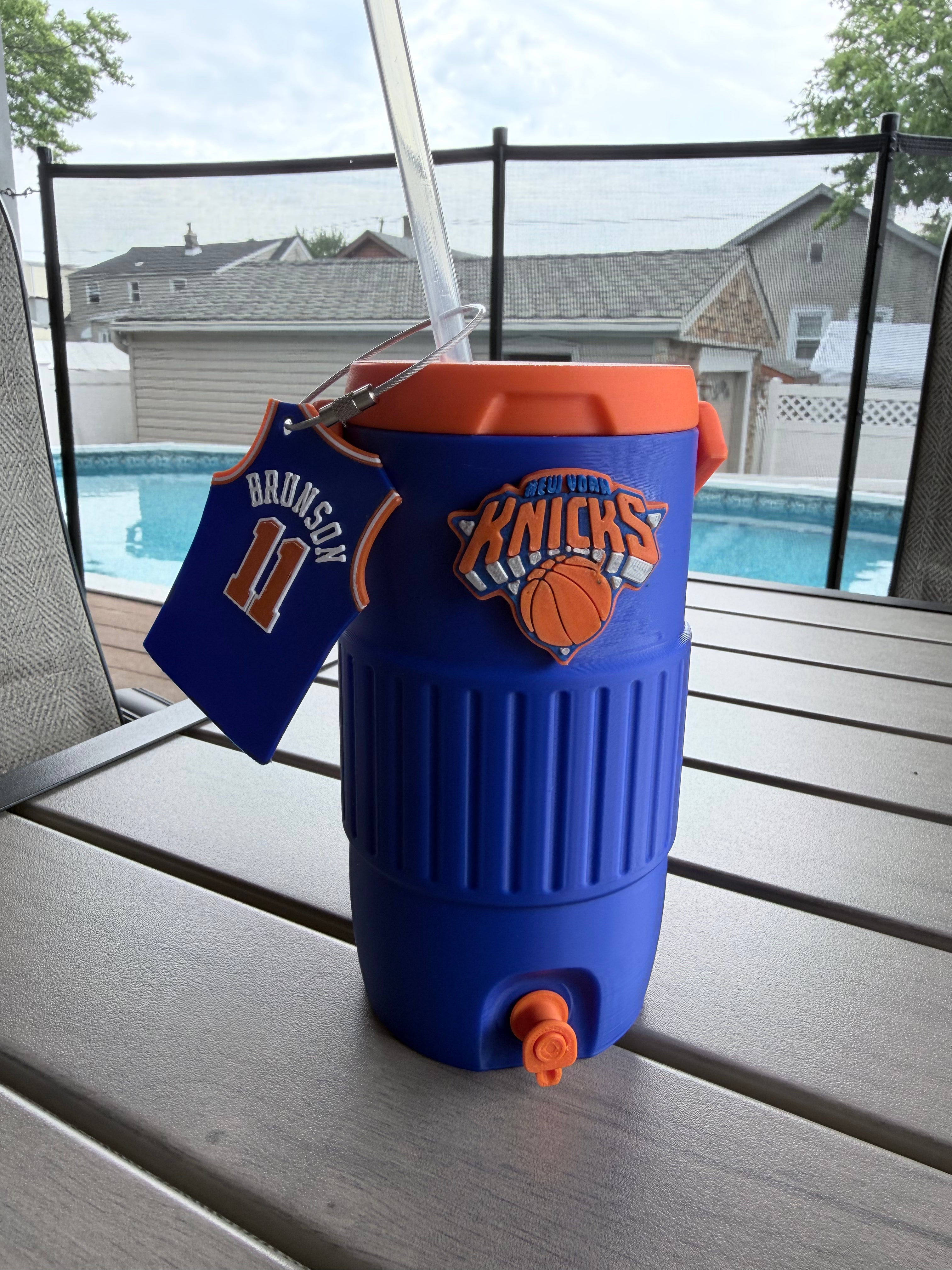 Knicks mini drink cooler